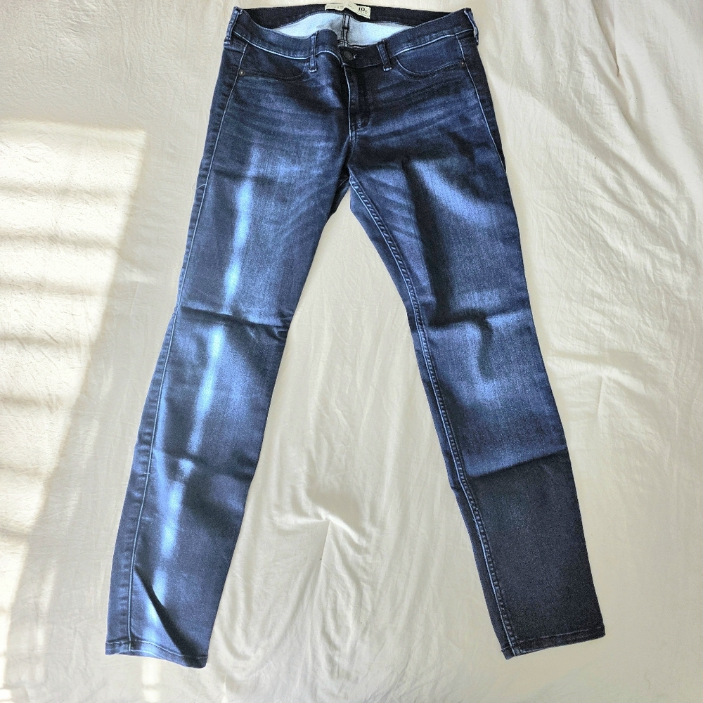 A&F Dark Wash Mid Rise Jean Legging 10